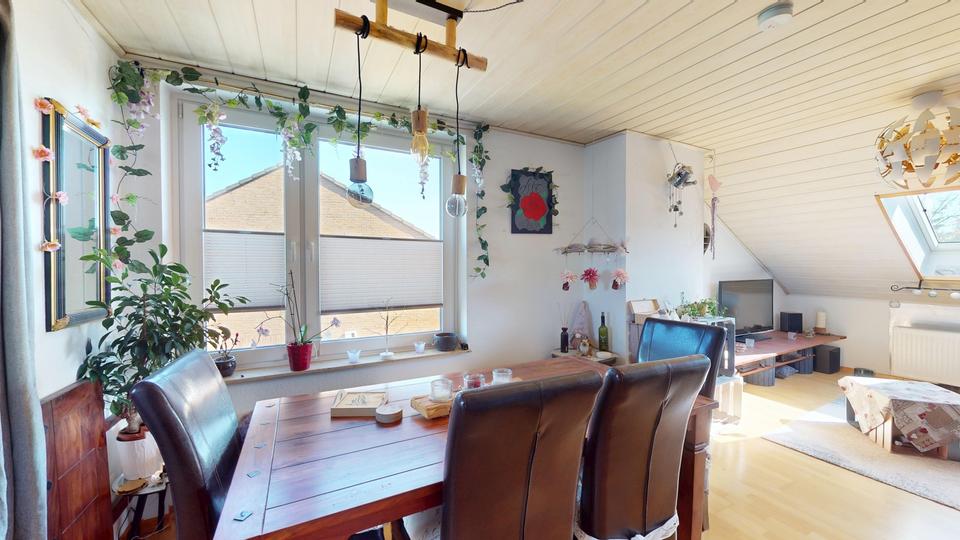 Dachgeschoßwohnung Brühl - 2 Zimmer, 51 m&sup2;, 470&euro; | Angebot:26679296
