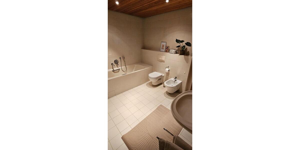 Etagenwohnung Siegburg - 4 Zimmer, 120 m&sup2;, 2.521&euro; | Angebot:25057403