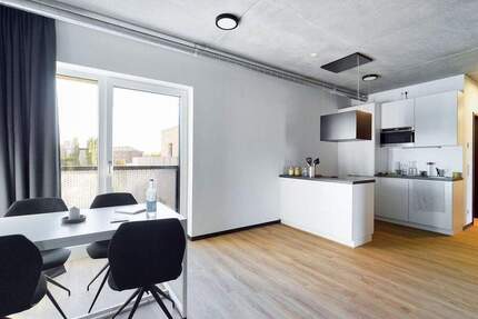 Zimmer Köln Deutz - 1 Zimmer, 24 m&sup2;, 581&euro; | Angebot:25970822