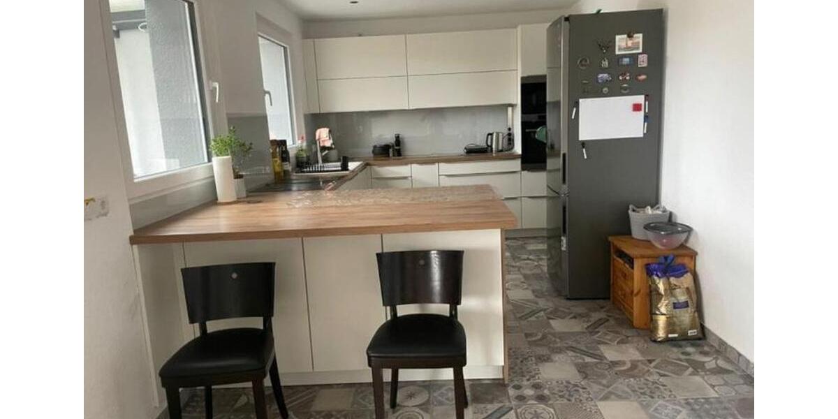 Etagenwohnung Bonn Hardtberg - 4 Zimmer, 100 m&sup2;, 950&euro; | Angebot:25932372