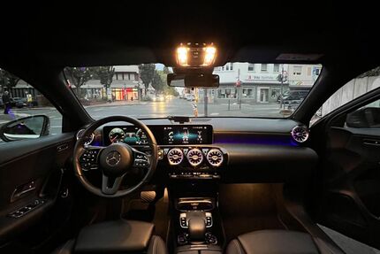 Mercedes-Benz A 180 59.890 km 22.199 &euro; Bonn 53179