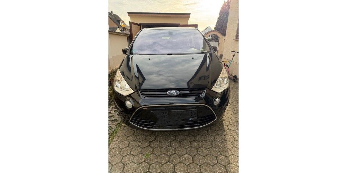 Ford S-Max 156.800 km 6.100 &euro; Troisdorf 53844