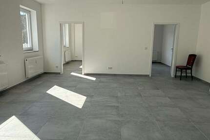 Wohnung Rösrath - 3 Zimmer, 100 m&sup2;, 1.200&euro; | Angebot:26004969