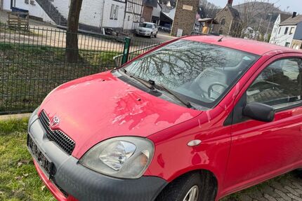 Toyota Yaris 175.000 km 1.150 &euro; Bad Münstereifel 53902
