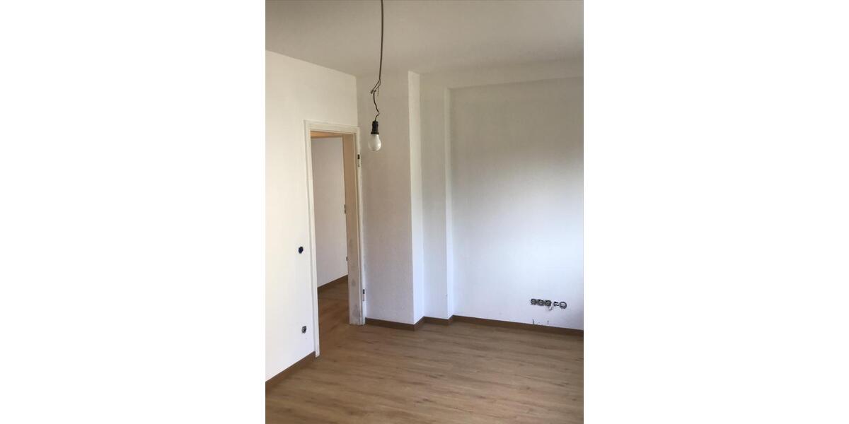 Etagenwohnung Köln Kalk - 4 Zimmer, 105 m&sup2;, 1.520&euro; | Angebot:26040989