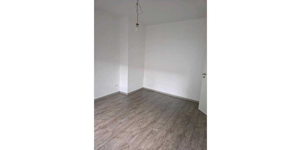 Etagenwohnung Euskirchen - 2 Zimmer, 75 m&sup2;, 11&euro; | Angebot:25992975