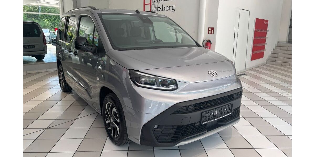 Toyota Proace (Verso) 13.780 km 26.990 &euro; Siegburg 53721