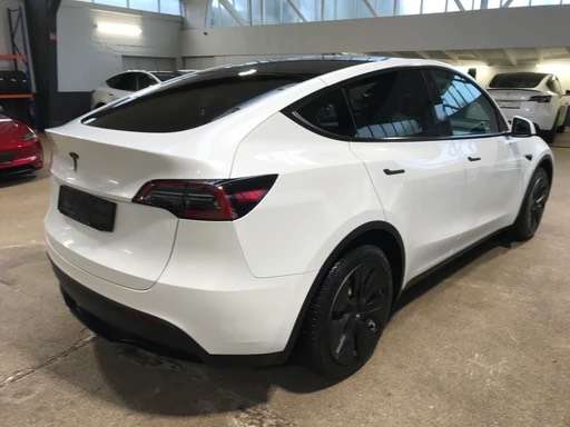 Tesla Model Y 61.000 km 29.500 &euro; Wesseling, Stadt 50389