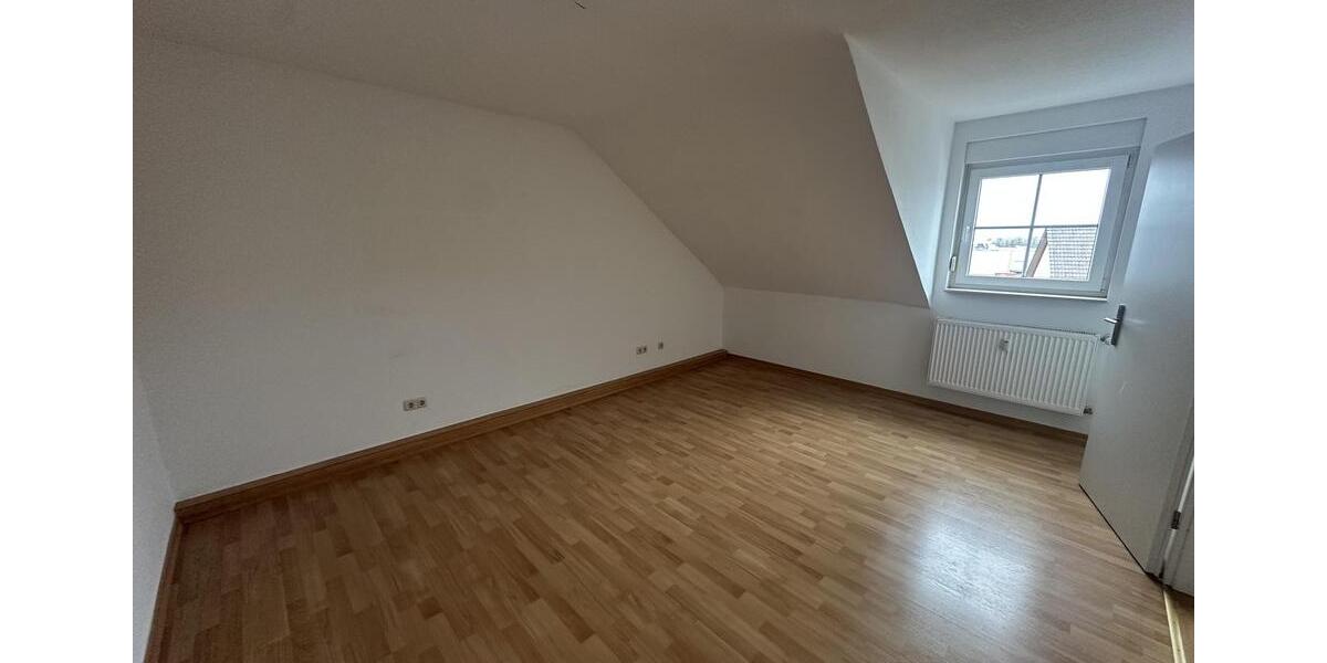 Dachgeschoßwohnung Euskirchen Dom-Esch - 4 Zimmer, 70 m&sup2;, 339&euro; | Angebot:26632427