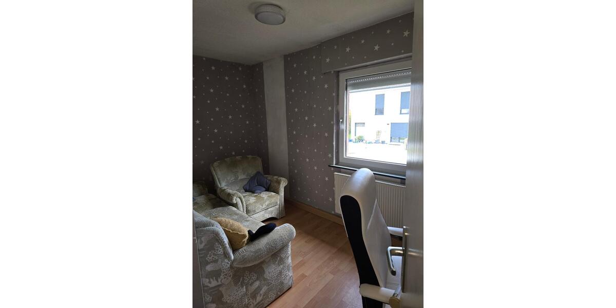 Etagenwohnung Lohmar - 3 Zimmer, 75 m&sup2;, 600&euro; | Angebot:25967628