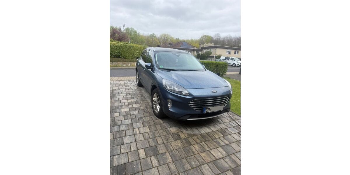 Ford Kuga 58.000 km 25.500 &euro; Kerpen 50169