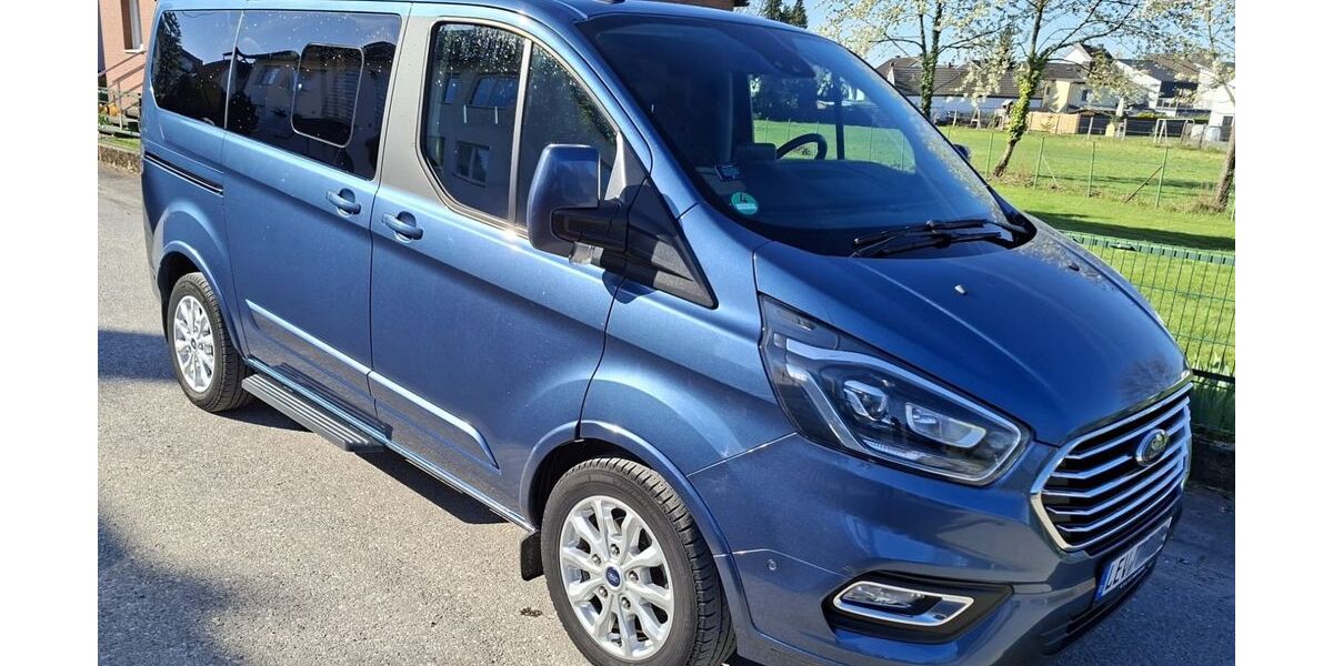 Ford Tourneo Custom 65.000 km 34.700 &euro; Leverkusen 51371