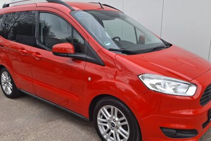 Ford Tourneo Courier 59.817 km 11.995 &euro; Köln 51107