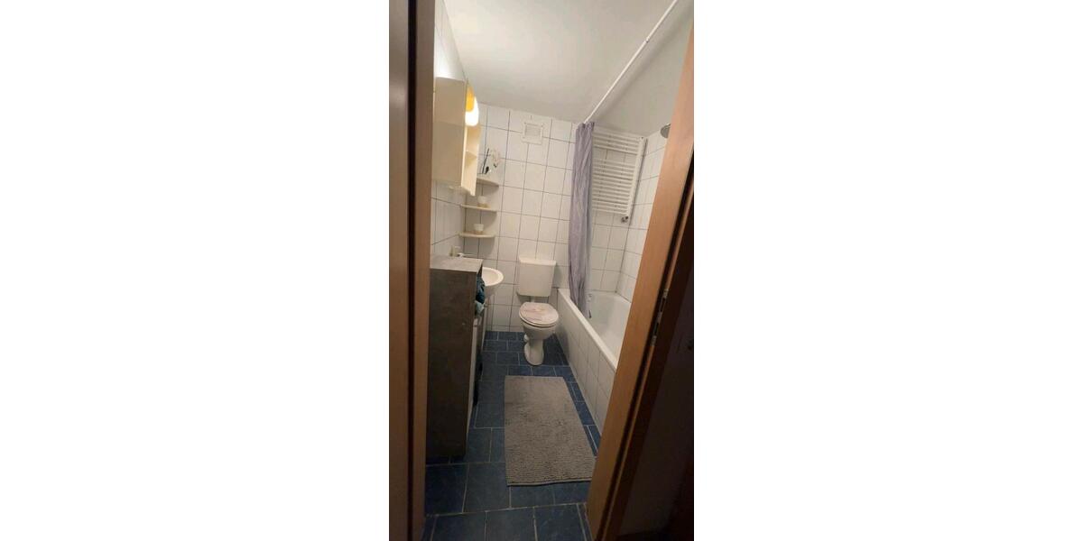 Erdgeschoßwohnung Köln Kalk - 3 Zimmer, 65 m&sup2;, 1.100&euro; | Angebot:26364725