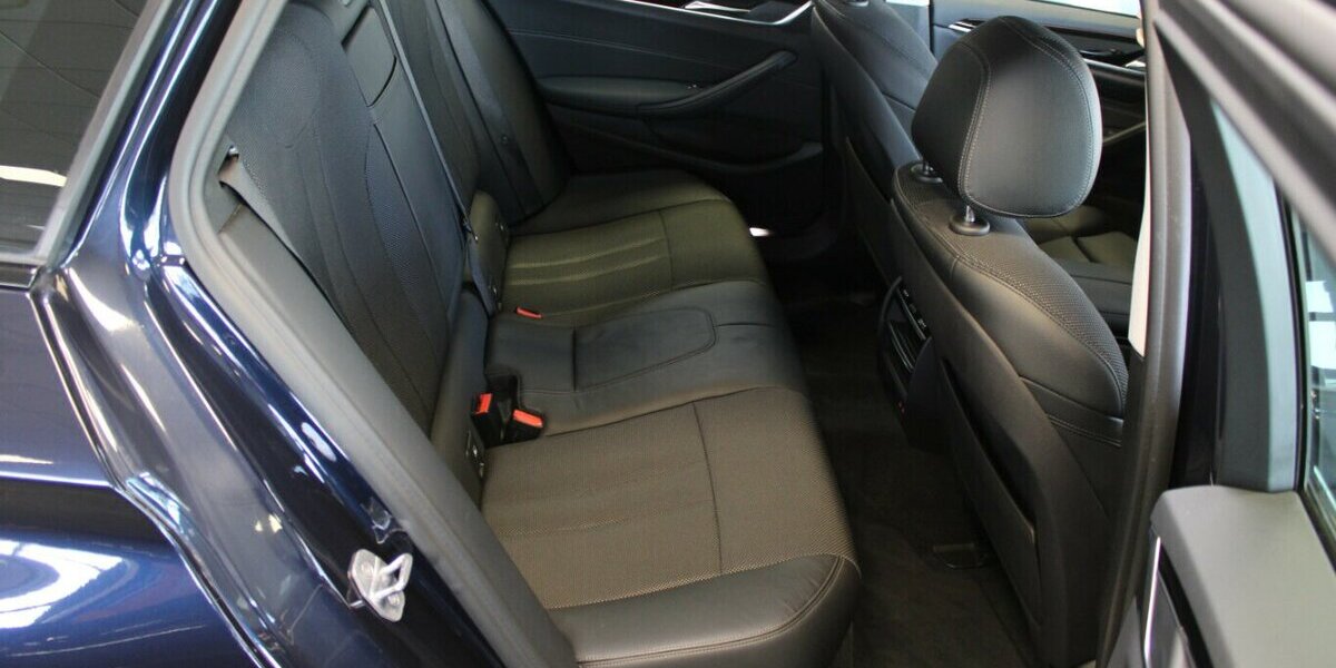 BMW 530 530D xDrive Touring Aut. Sport Line 129.563 km 26.980 &euro; Euskirchen 53881