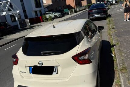 Nissan Micra 37.000 km 11.990 &euro; Siegburg 53721