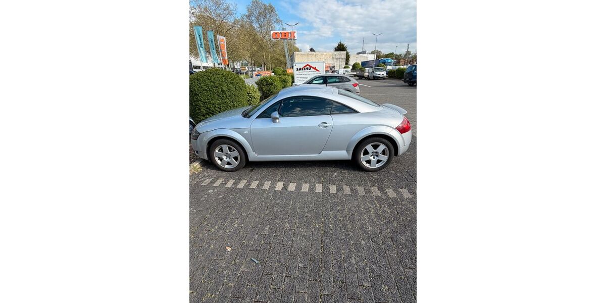 Audi TT 190.400 km 4.490 &euro; Bonn 53175