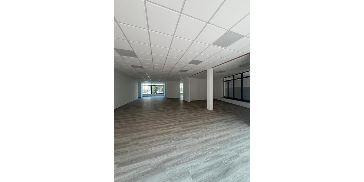 Gewerbeobjekt Troisdorf Bergheim - 2 Zimmer, 8 m&sup2;, 1.836&euro; | Angebot:26169402