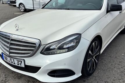 Mercedes-Benz E 200 384.000 km 5.900 &euro; Troisdorf (10 km Köln-Bonn Airport) 53842