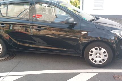 Hyundai i20 147.200 km 3.800 &euro; Siegburg 53721
