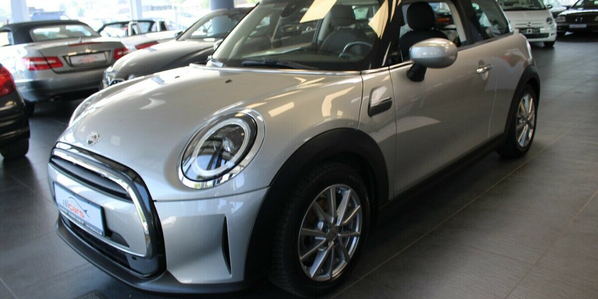 Mini Cooper Essential Trim - 8-Fach - 50.289 km 17.980 &euro; Euskirchen 53881