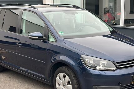 VW Touran 255.000 km 6.390 &euro; Rheinbach 53359