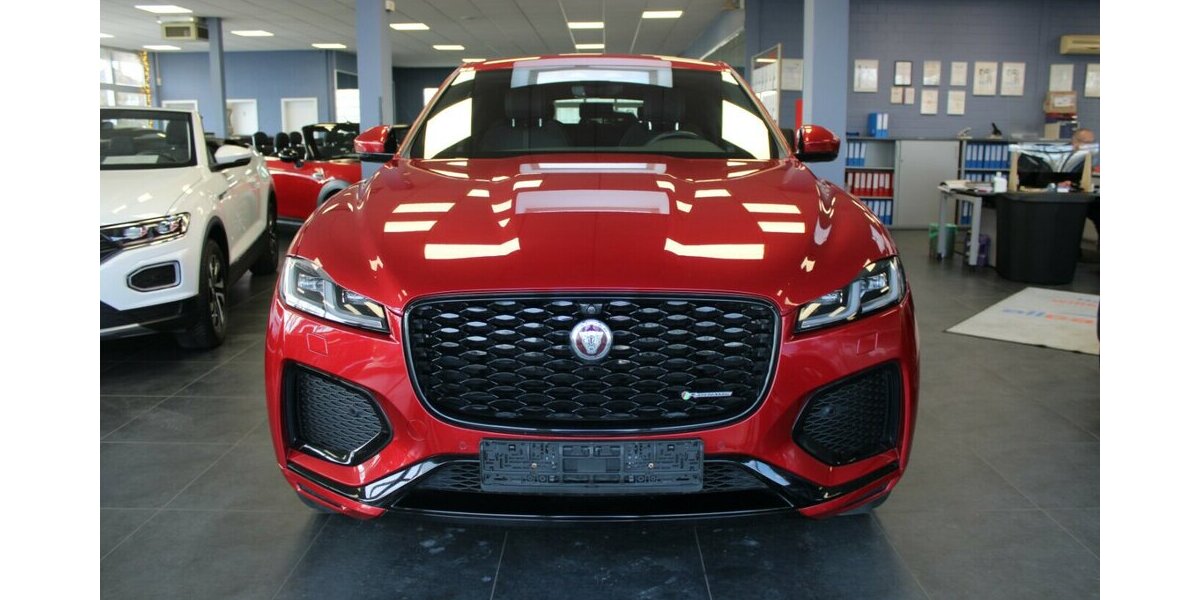 Jaguar F-Pace D300 Mild-Hybrid R-Dynamic SE AWD 95.844 km 32.980 &euro; Euskirchen 53881