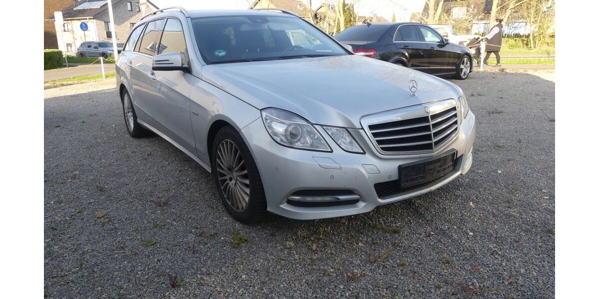 Mercedes-Benz E 200 237.000 km 7.900 &euro; Euskirchen 53881