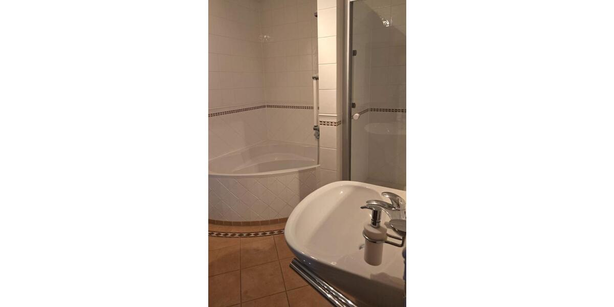 Maisonettenwohnung Bonn Hardtberg - 3.5 Zimmer, 125 m&sup2;, 1.700&euro; | Angebot:25943427