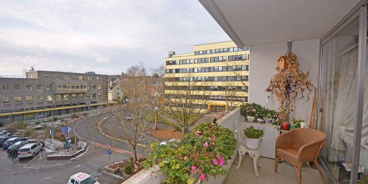 Etagenwohnung Brühl - 3 Zimmer, 100 m&sup2;, 328.000&euro; | Angebot:25748345