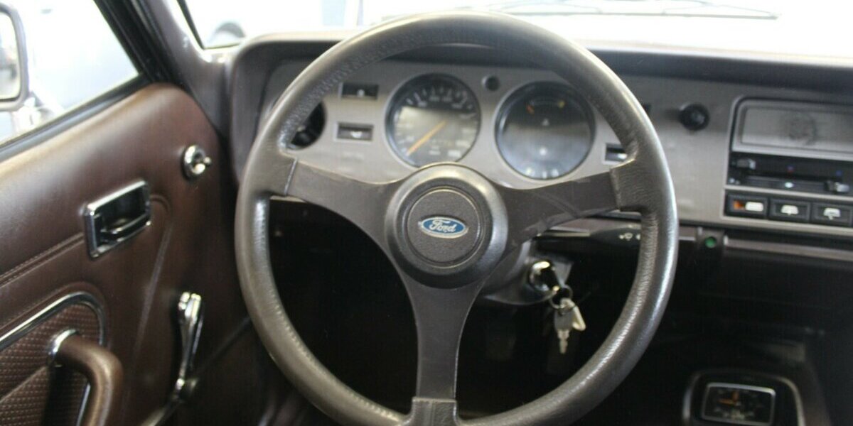 Ford Capri MK3 2,3L V6 Deutsches Fahrzeug - 2. Hand 56.477 km 20.980 &euro; Euskirchen 53881