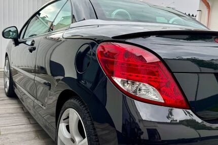 Peugeot 207 122.000 km 6.490 &euro; Siegburg 53721