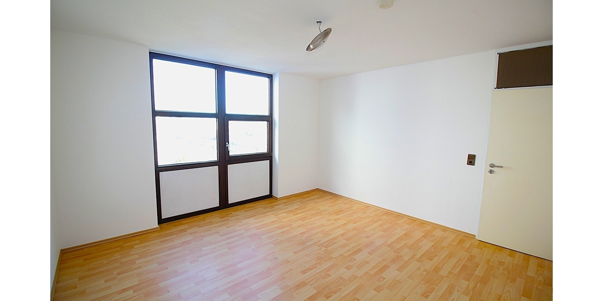 Bezugsfreie, barrierearme und frisch renovierte 2 Zimmer ETW mit Terrasse, Aufzug und TG-Stellplatz. - Etagenwohnung Sankt Augustin | Angebot:25378148