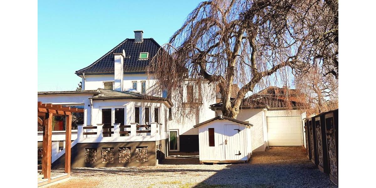 Villa Düren Rölsdorf - 14 Zimmer, 420 m&sup2;, 790.000&euro; | Angebot:27108850