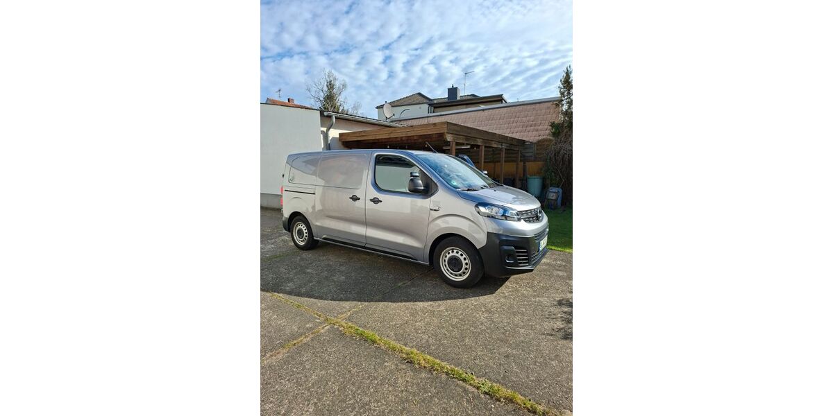 Opel Vivaro 28.000 km 19.700 &euro; Rösrath 51503