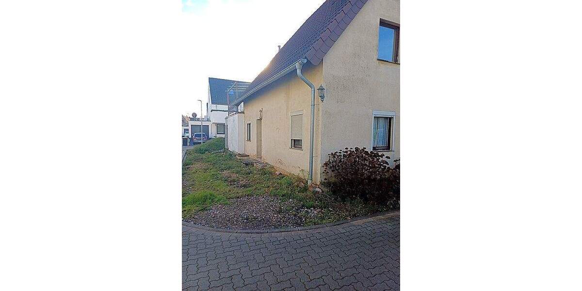 Einfamilienhaus Bedburg Königshoven - 4 Zimmer, 141 m&sup2;, 288.000&euro; | Angebot:25666553