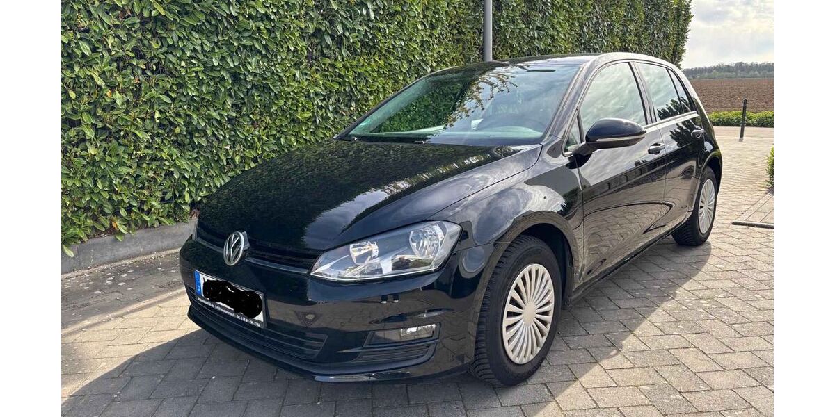 VW Golf 81.840 km 9.990 &euro; Köln 50859