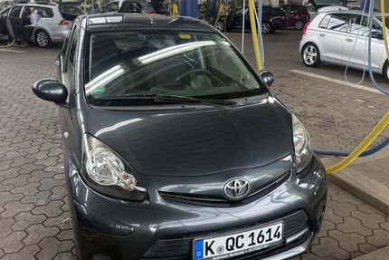 Toyota Aygo (X) 79.000 km 3.800 &euro; köln 50969