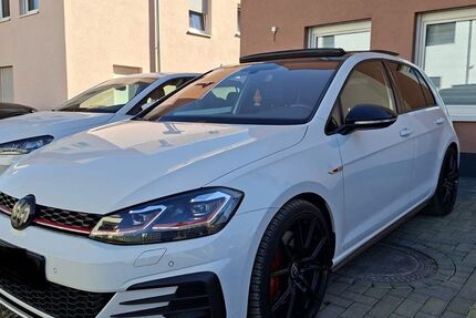 VW Golf 57.000 km 22.999 &euro; Zülpich 53909