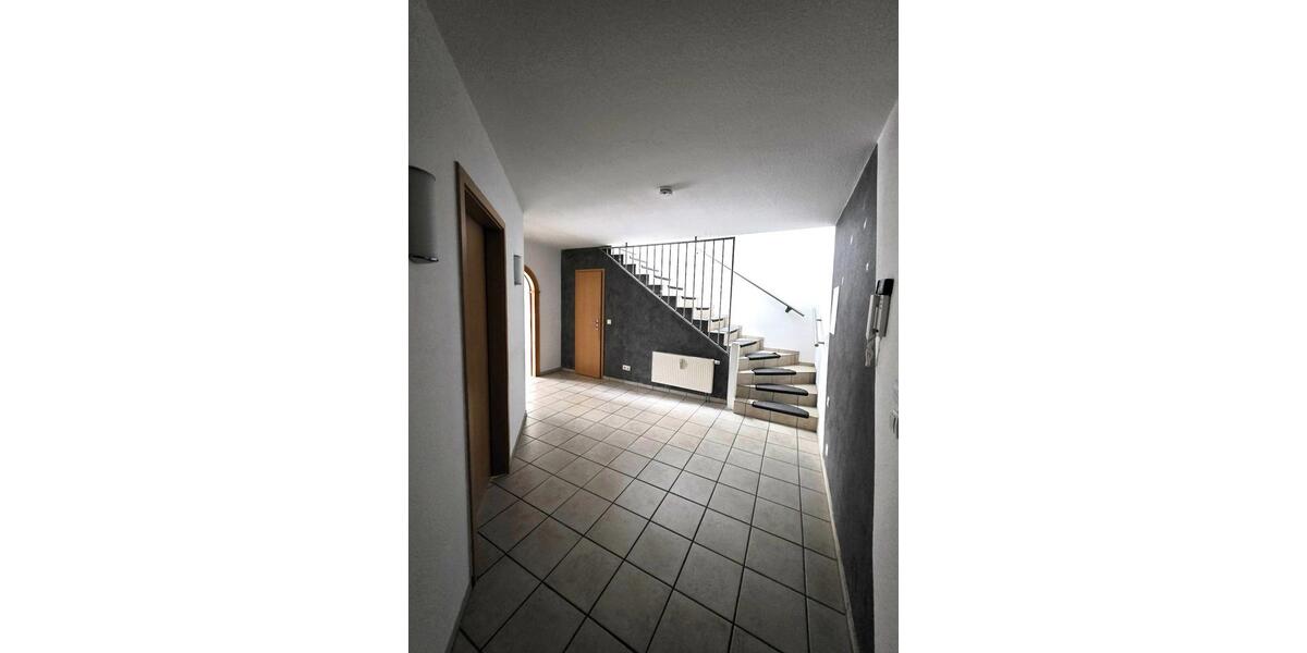 Maisonettenwohnung Swisttal - 3 Zimmer, 150 m&sup2;, 1.200&euro; | Angebot:25751670