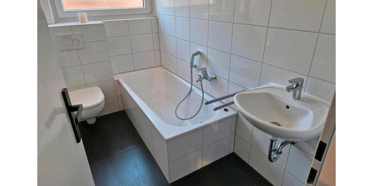 Erdgeschoßwohnung Düren - 4 Zimmer, 101 m&sup2;, 870&euro; | Angebot:26688553