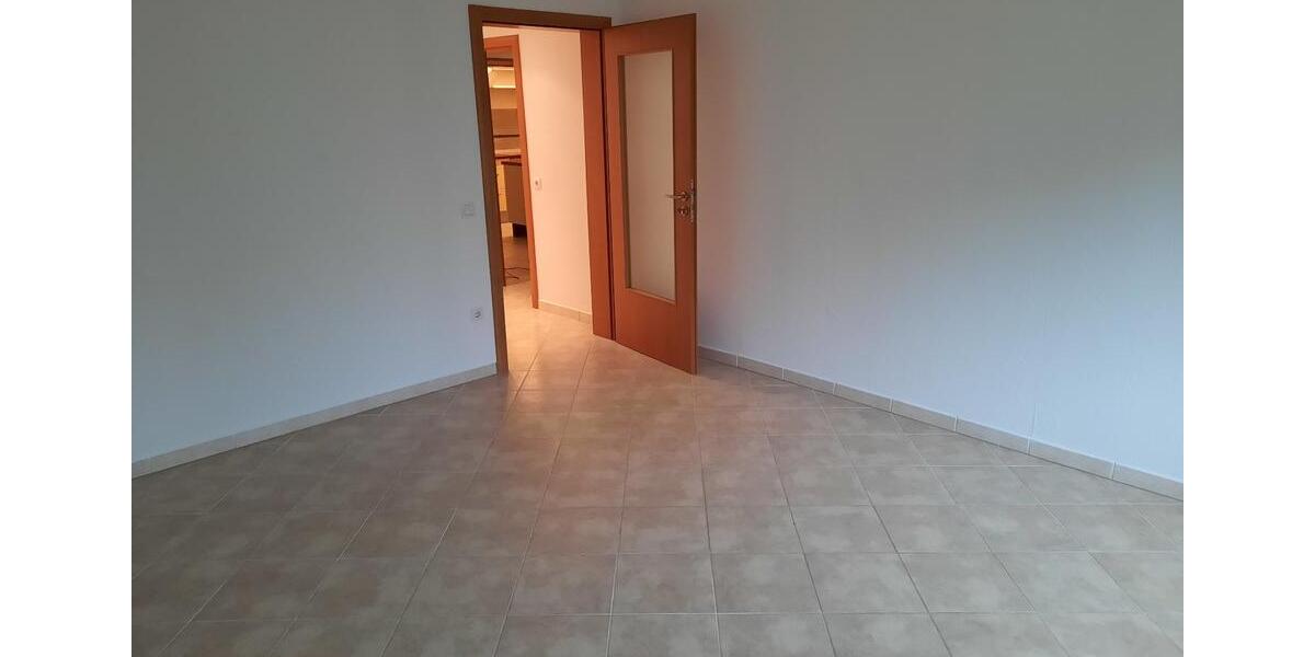 Erdgeschoßwohnung Bonn Gielgen - 2.5 Zimmer, 72 m&sup2;, 950&euro; | Angebot:26652918