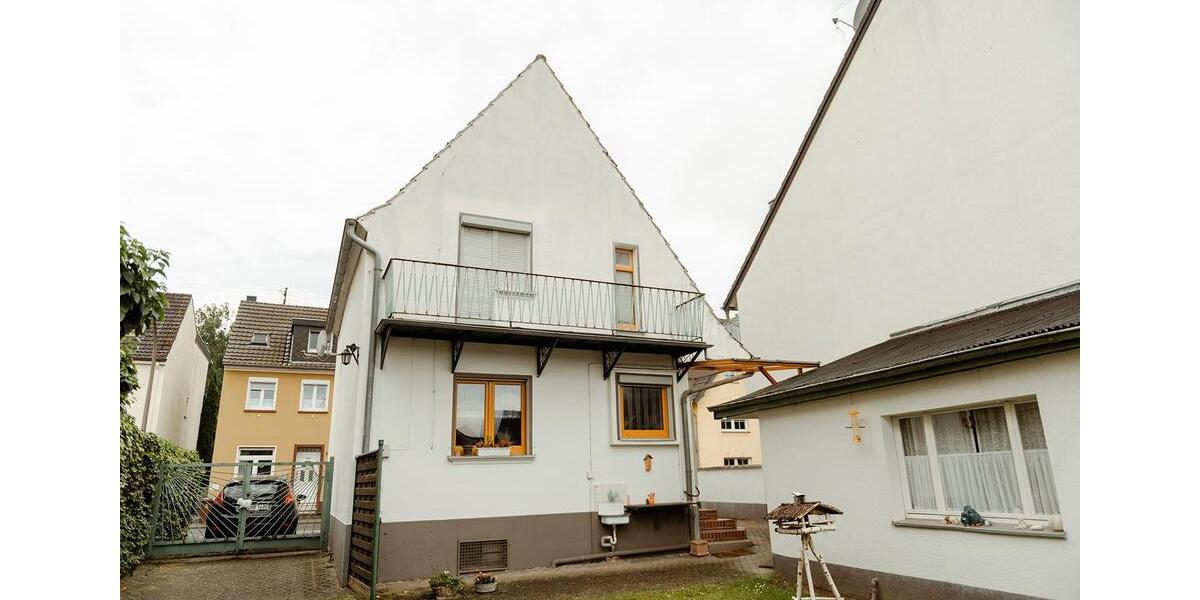 Einfamilienhaus Niederkassel - 6 Zimmer, 102 m&sup2;, 480.000&euro; | Angebot:26045240