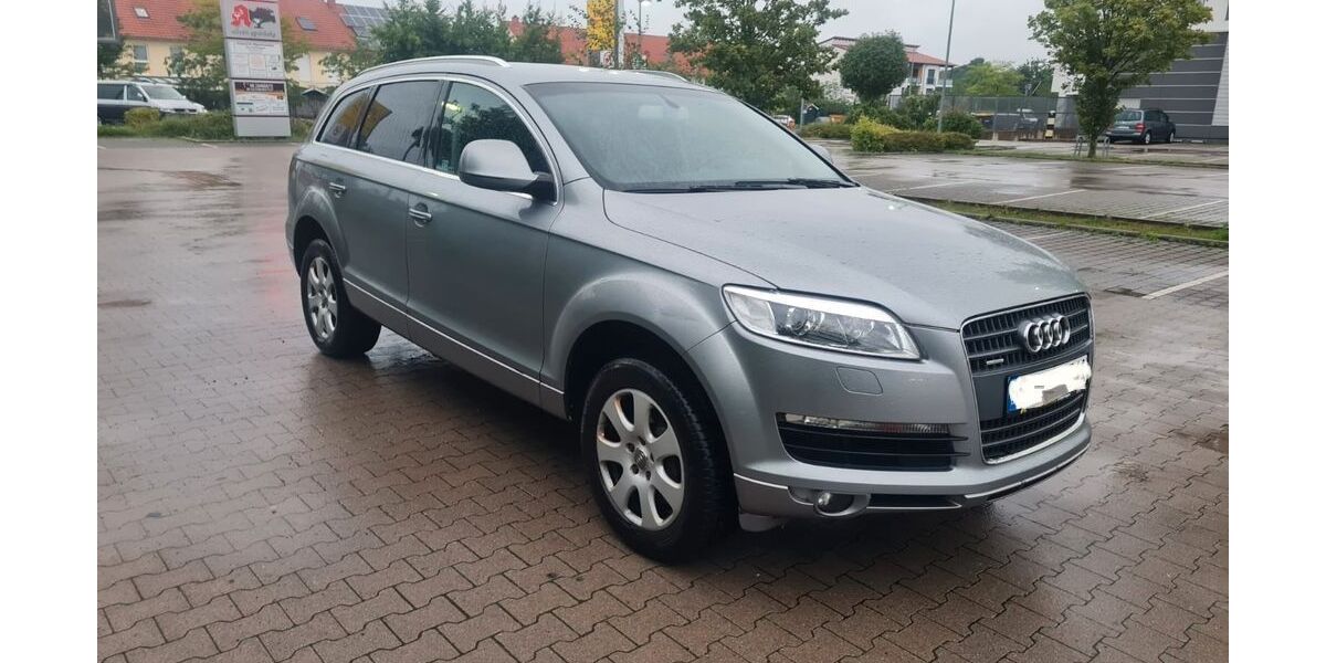Audi Q7 230.000 km 6.900 &euro; Köln 51069