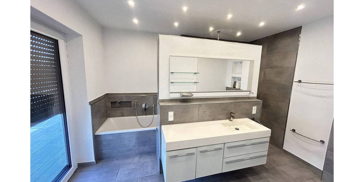 Etagenwohnung Troisdorf Müllekoven - 5 Zimmer, 226 m&sup2;, 890.000&euro; | Angebot:26117835