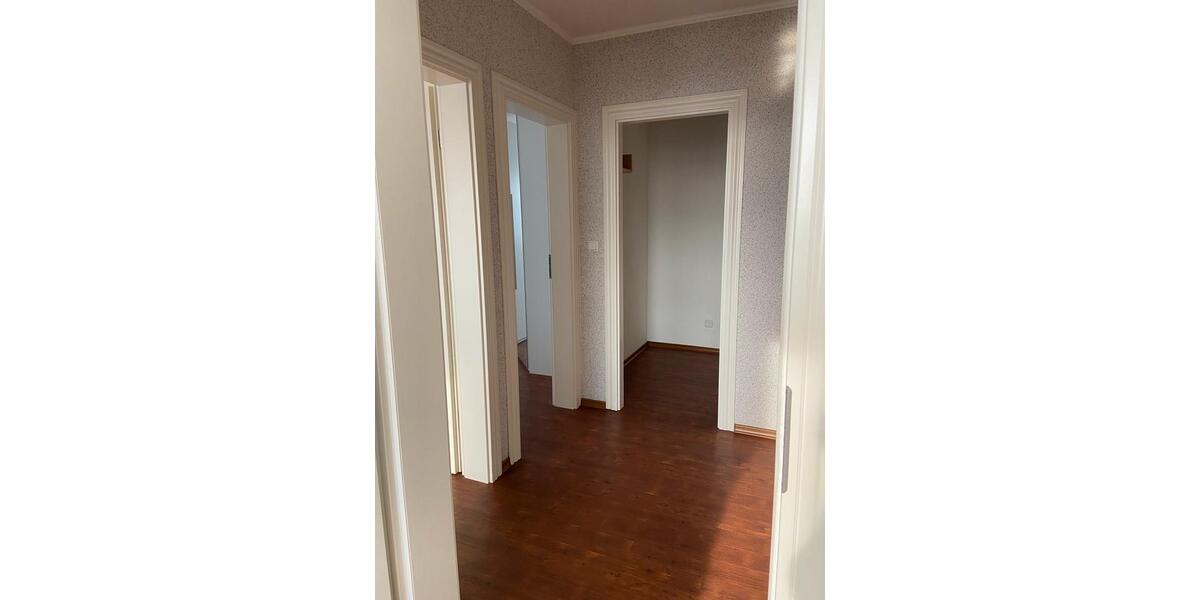 Etagenwohnung Sankt Augustin - 3 Zimmer, 80 m&sup2;, 217.000&euro; | Angebot:23424002