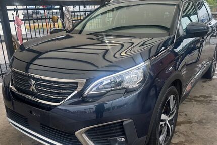 Peugeot 5008 170.000 km 12.499 &euro; Euskirchen 53879