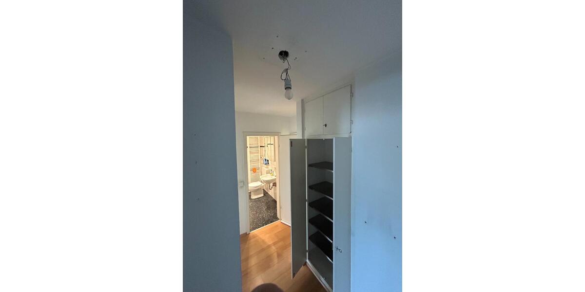 Etagenwohnung Köln Rodenkirchen - 3 Zimmer, 64 m&sup2;, 250.000&euro; | Angebot:24101851