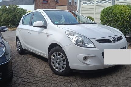Hyundai i20 83.000 km 4.400 &euro; Nörvenich 52388