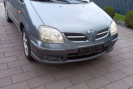 Nissan Almera Tino 177.686 km 2.000 &euro; Swisttal 53913